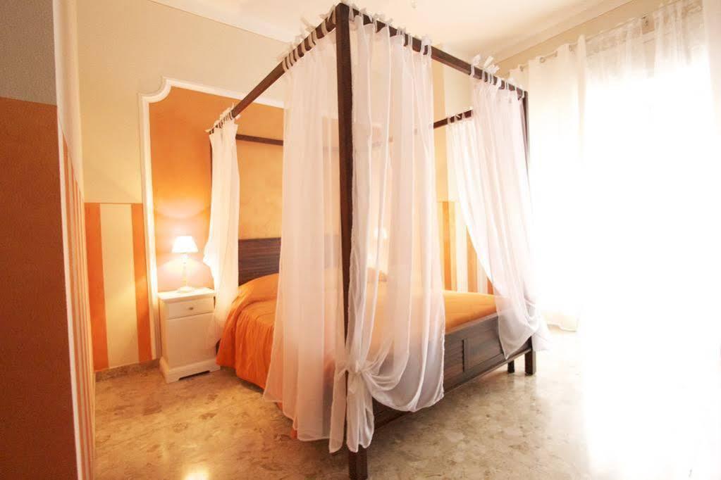 Al Teatro Maison d'hôtes 3*