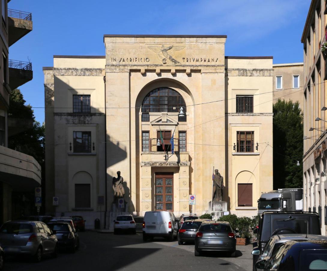 Al Teatro Vérone